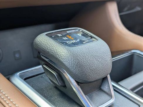 Used 2024 Nissan Pathfinder Platinum w/ Cargo Package AWD/4WD image 12