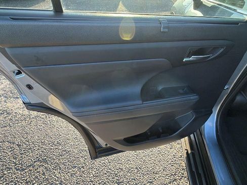 Used 2021 Toyota Highlander XLE image 21