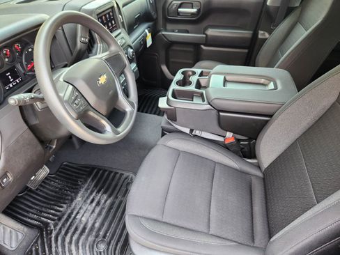 New 2025 Chevrolet Silverado 1500 Custom image 12