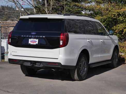 Certified 2025 Ford Expedition Active image 26