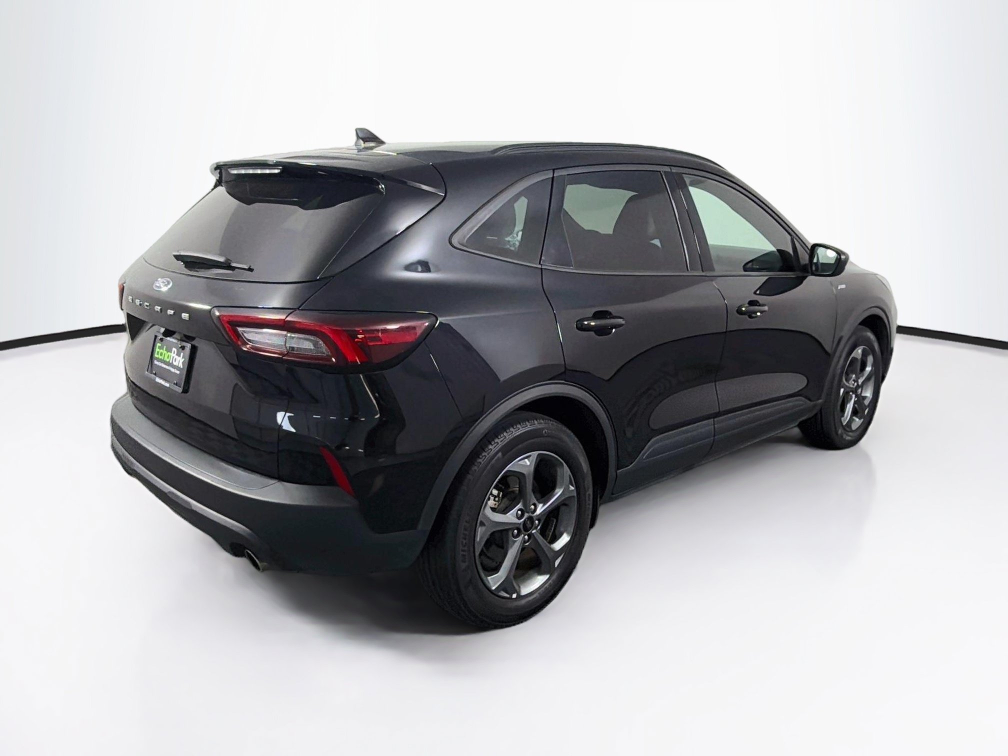Used 2025 Ford Escape ST-Line FWD image 9