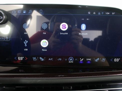 New 2026 Chevrolet Traverse RS w/ LPO, Floor Liner Package image 7