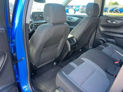 Used 2025 Chevrolet Blazer LT FWD image 35