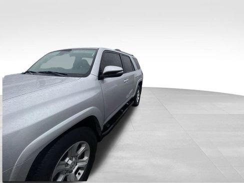 Used 2022 Toyota 4Runner SR5 Premium w/ Moonroof Package image 2