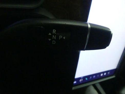 Used 2019 Tesla Model X Long Range image 22