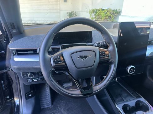 Used 2023 Ford Mustang Mach-E GT image 32