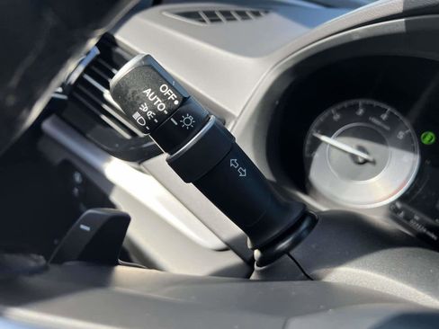 Used 2023 Acura RDX image 30