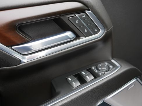 Used 2024 GMC Sierra 2500 Denali w/ Denali Reserve Package image 19