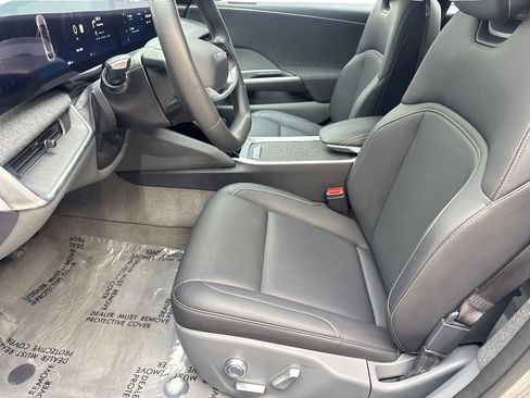 Used 2024 Lucid Air Touring AWD/4WD image 25