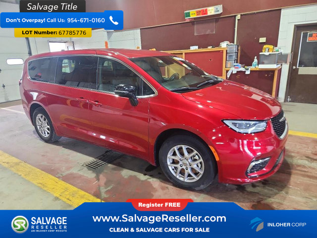 Used 2025 Chrysler Pacifica Select FWD image 5