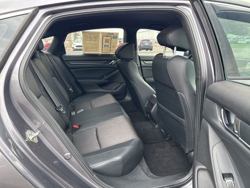 Used 2018 Honda Accord Sport image 33