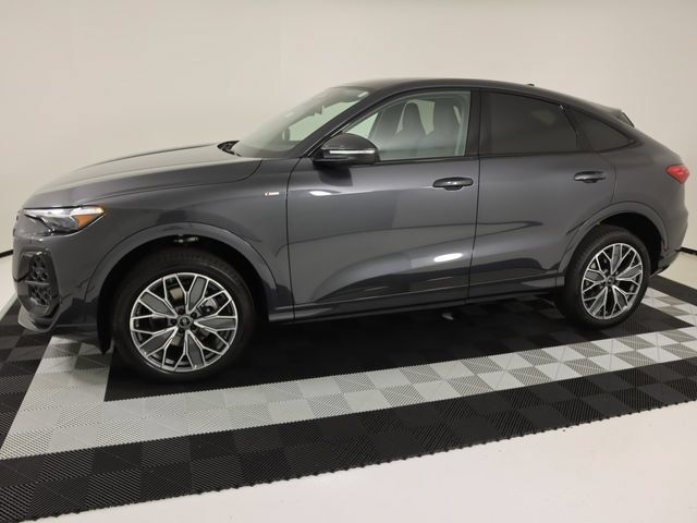 New 2026 Audi Q5 Premium Plus AWD/4WD image 2