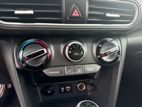 Used 2020 Hyundai Kona SE FWD image 21