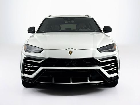 Used 2021 Lamborghini Urus AWD/4WD image 2