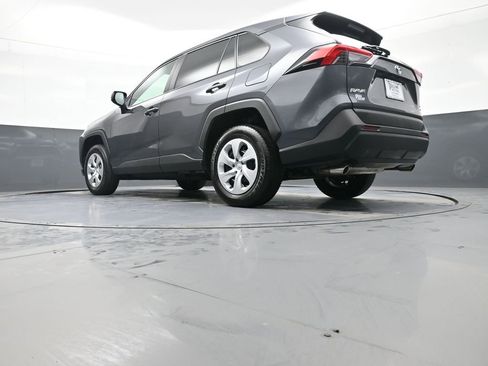 Used 2025 Toyota RAV4 LE image 31