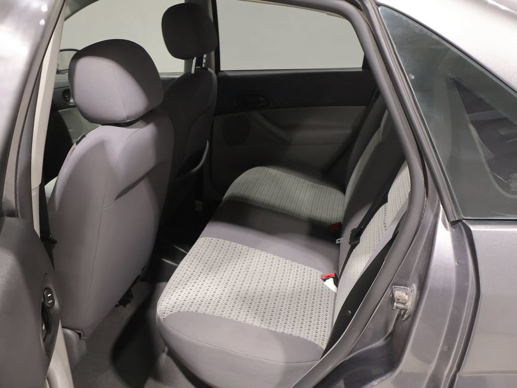 Used 2007 Ford Focus S FWD image 9