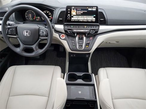 Used 2025 Honda Odyssey EX-L image 13