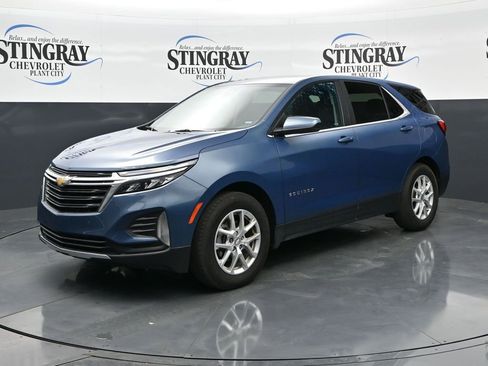 Used 2024 Chevrolet Equinox LT FWD image 3