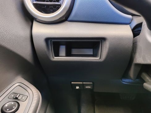 New 2025 Nissan Versa SV w/ Trunk Package image 24