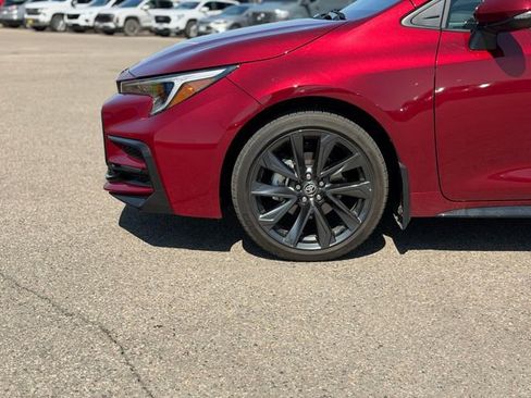 Used 2025 Toyota Corolla SE w/ SE Premium Package image 11