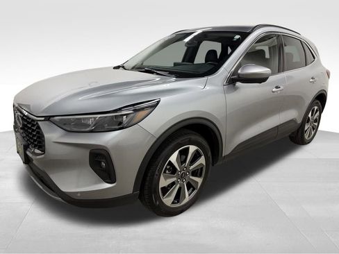 Used 2024 Ford Escape Platinum AWD/4WD image 3