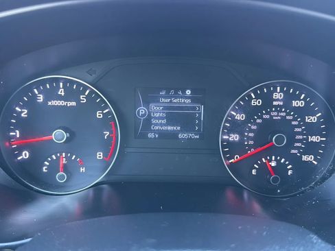Used 2018 Kia Sportage LX FWD image 16