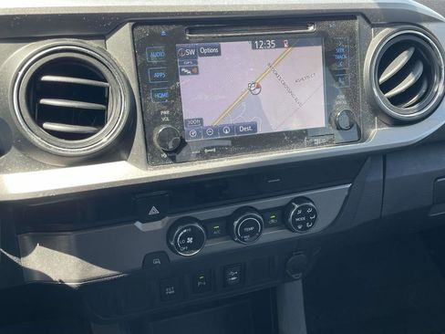 Used 2017 Toyota Tacoma SR5 w/ Tow Package image 16