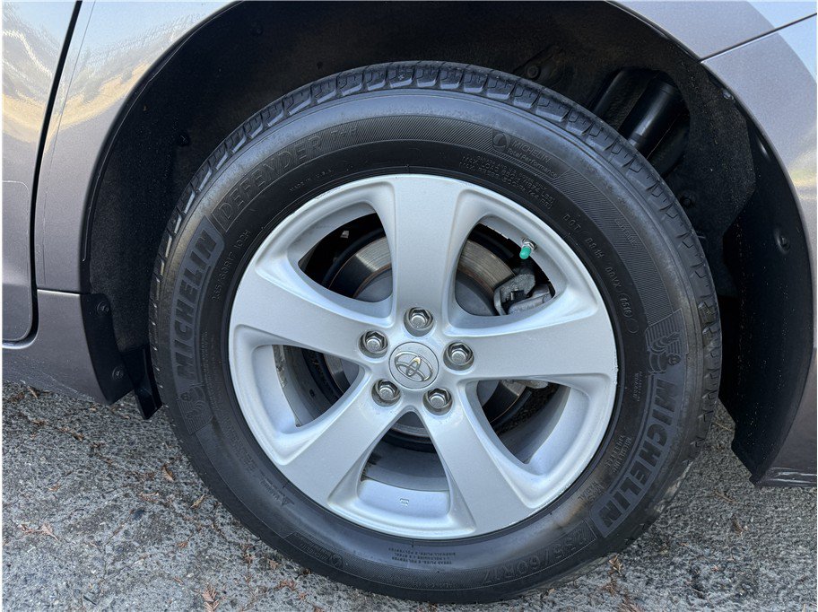 Used 2012 Toyota Sienna LE w/ Towing Pkg FWD image 12
