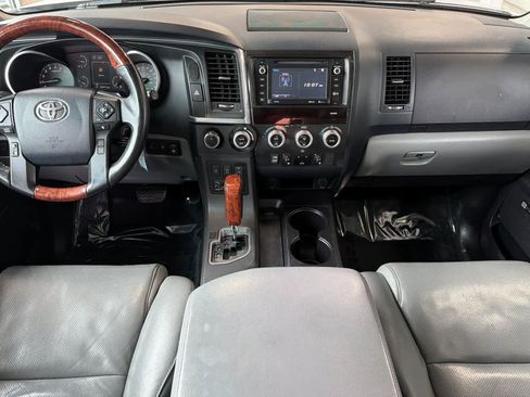 Used 2018 Toyota Sequoia Platinum w/ Carpet Mat Package AWD/4WD image 3