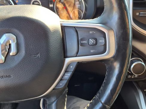 Used 2019 RAM 1500 Big Horn AWD/4WD image 18