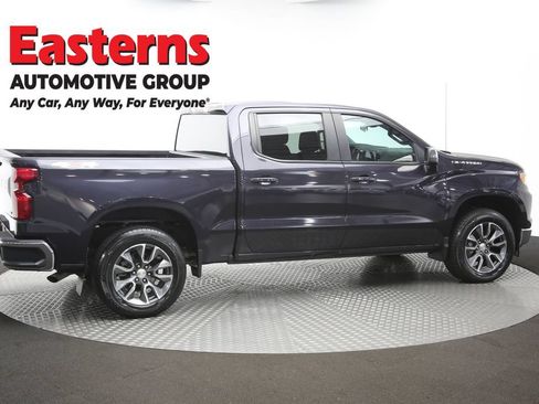 Used 2023 Chevrolet Silverado 1500 LT AWD/4WD image 45