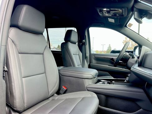 New 2026 Chevrolet Suburban LT w/ Comfort Package AWD/4WD image 22