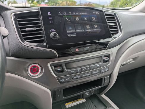 Used 2021 Honda Pilot Special Edition image 18