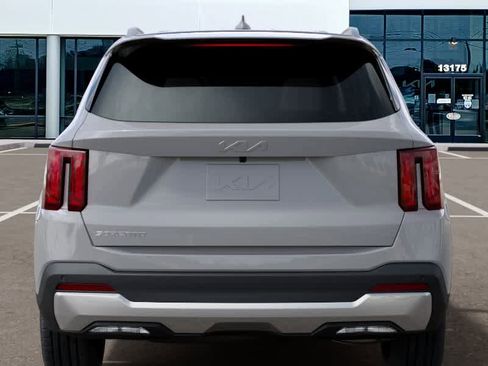 New 2026 Kia Sorento EX FWD image 13
