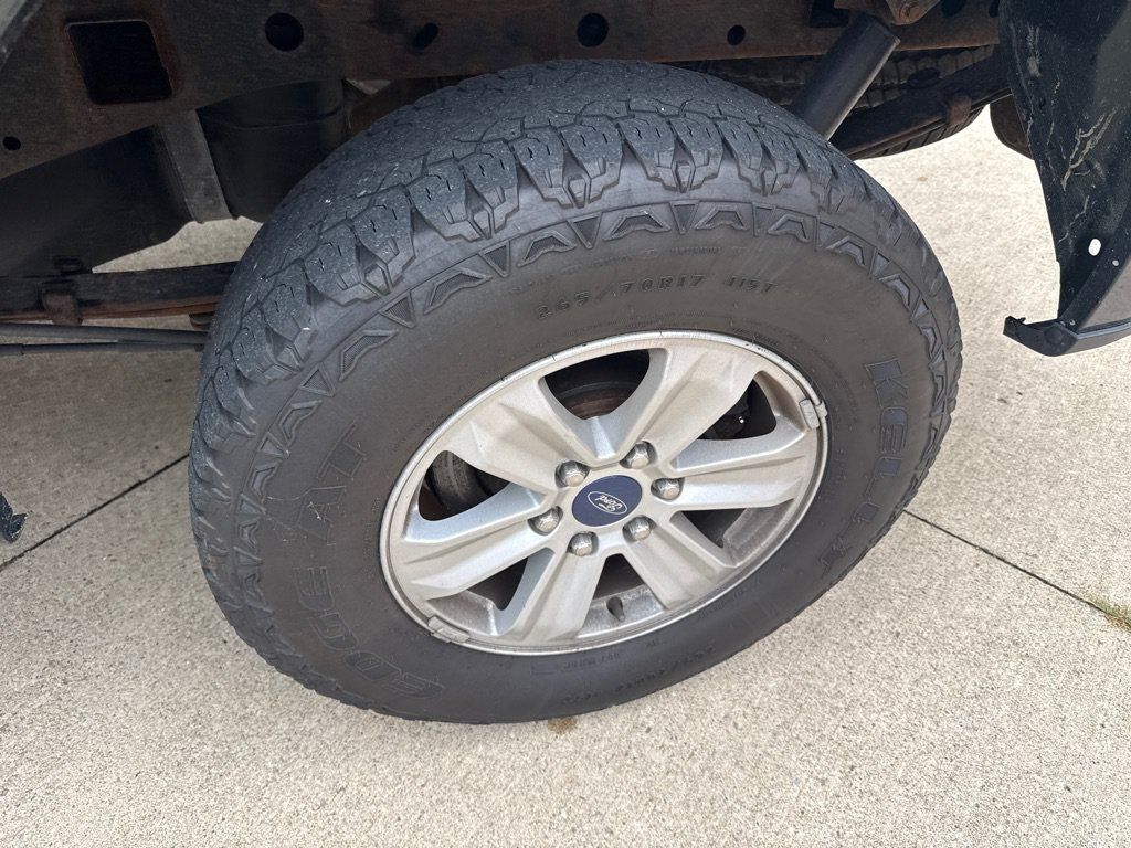 Used 2017 Ford F150 XLT AWD/4WD image 18