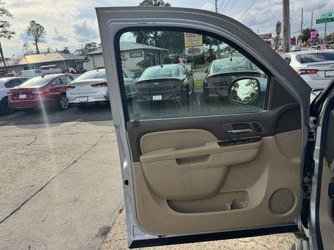 Used 2012 Chevrolet Suburban LT w/ Luxury Package image 13