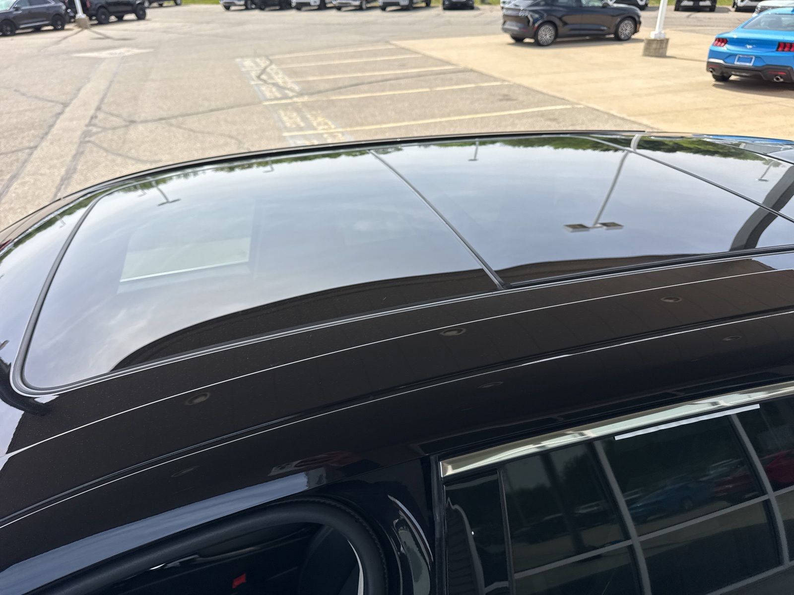 Used 2023 Lincoln Nautilus Reserve AWD/4WD image 18