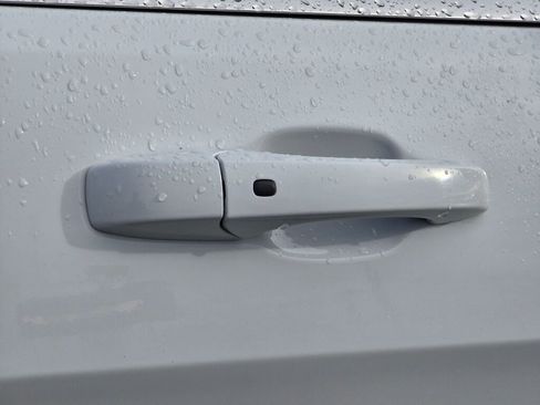 Used 2015 Jeep Grand Cherokee Laredo w/ Security & Convenience Group image 12