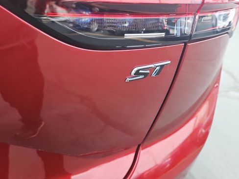 Used 2023 Buick Envision Preferred FWD image 5