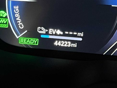 Used 2024 Toyota RAV4 XSE w/ Weather Package AWD/4WD image 32