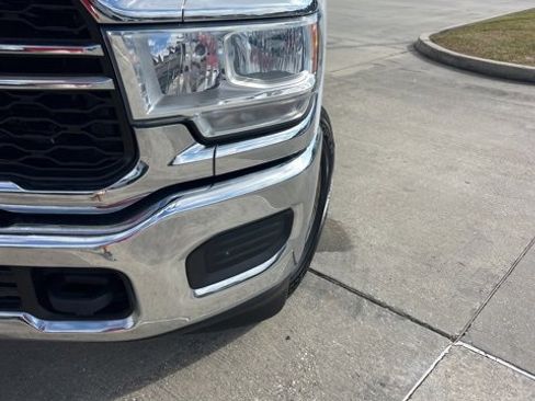 Used 2020 RAM 2500 Tradesman w/ Chrome Appearance Group image 12