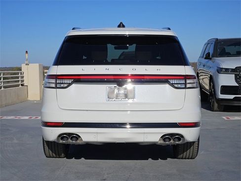 New 2026 Lincoln Aviator Reserve w/ Jet Appearance Package image 6