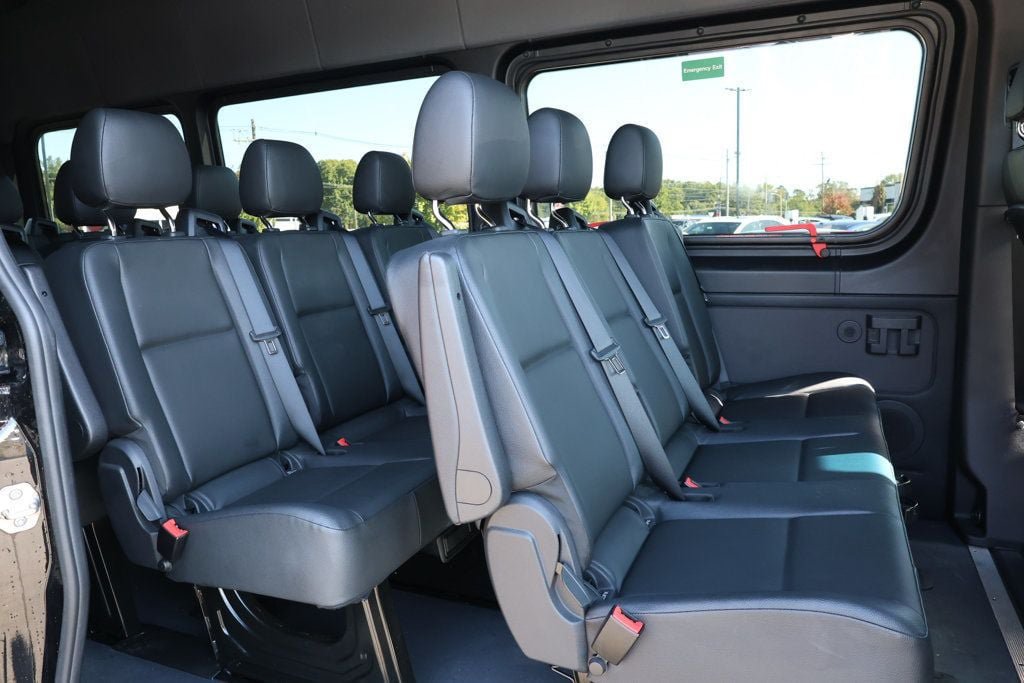 Used 2024 Mercedes-Benz Sprinter 2500 image 21