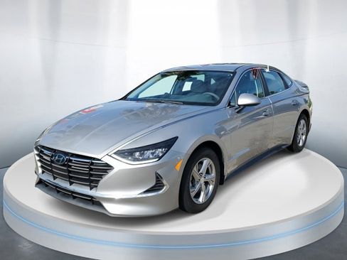 Used 2020 Hyundai Sonata SE image 2