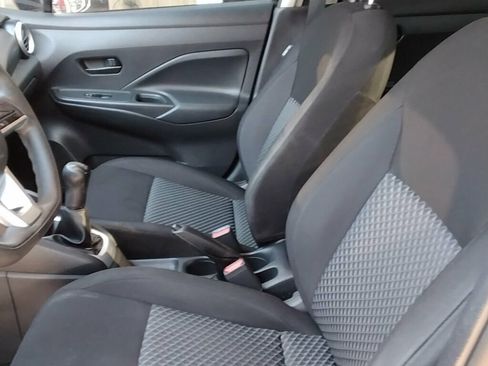 Used 2021 Nissan Versa S FWD image 7