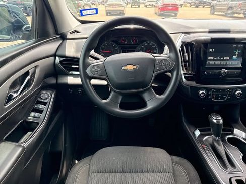 Used 2018 Chevrolet Traverse LS FWD image 15