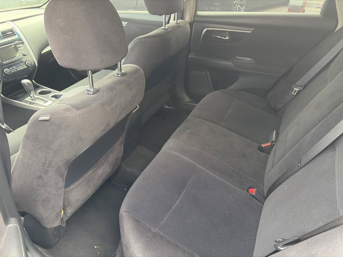Used 2013 Nissan Altima 2.5 SV w/ 2.5SV Convenience Pkg FWD image 4