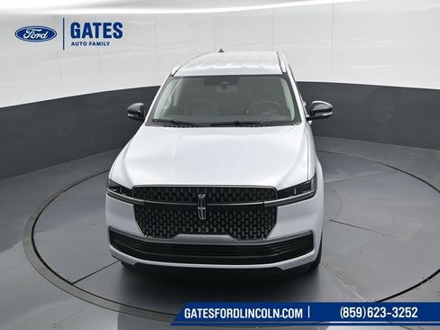 New 2026 Lincoln Navigator L Premier AWD/4WD image 57