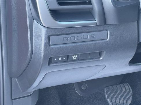 New 2026 Nissan Rogue S image 7