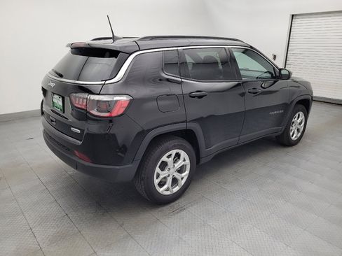 Used 2024 Jeep Compass Latitude AWD/4WD image 10
